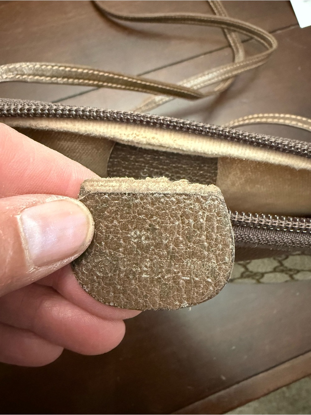 Gucci authentic crossbody - Picture 5 of 12